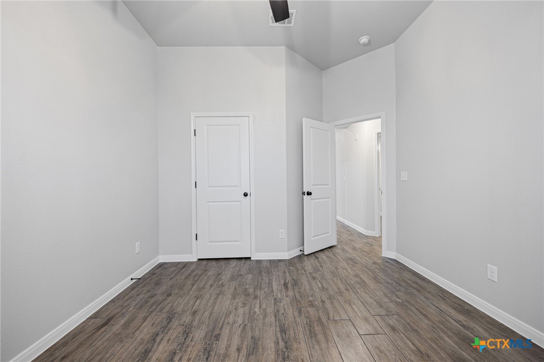 2546 Cowgirl Trail Property Photo 22
