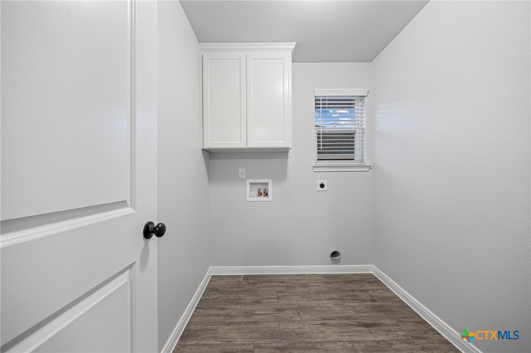 2546 Cowgirl Trail Property Photo 28