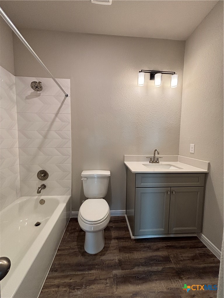 423 Calumet Property Photo 16