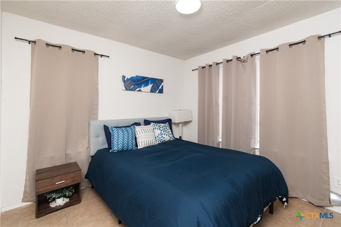 4405 Teri Road A Property Photo 11