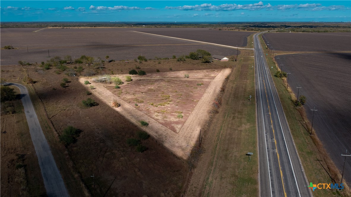 106 State Highway 35 Property Photo 1