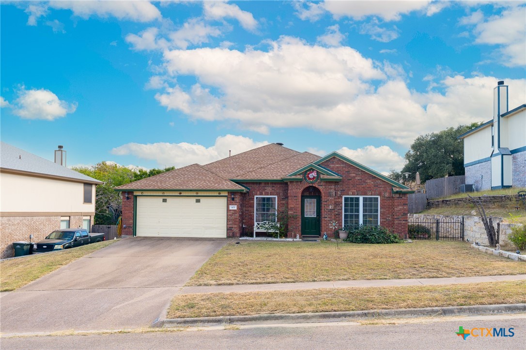 405 Juniper Circle Property Photo 1