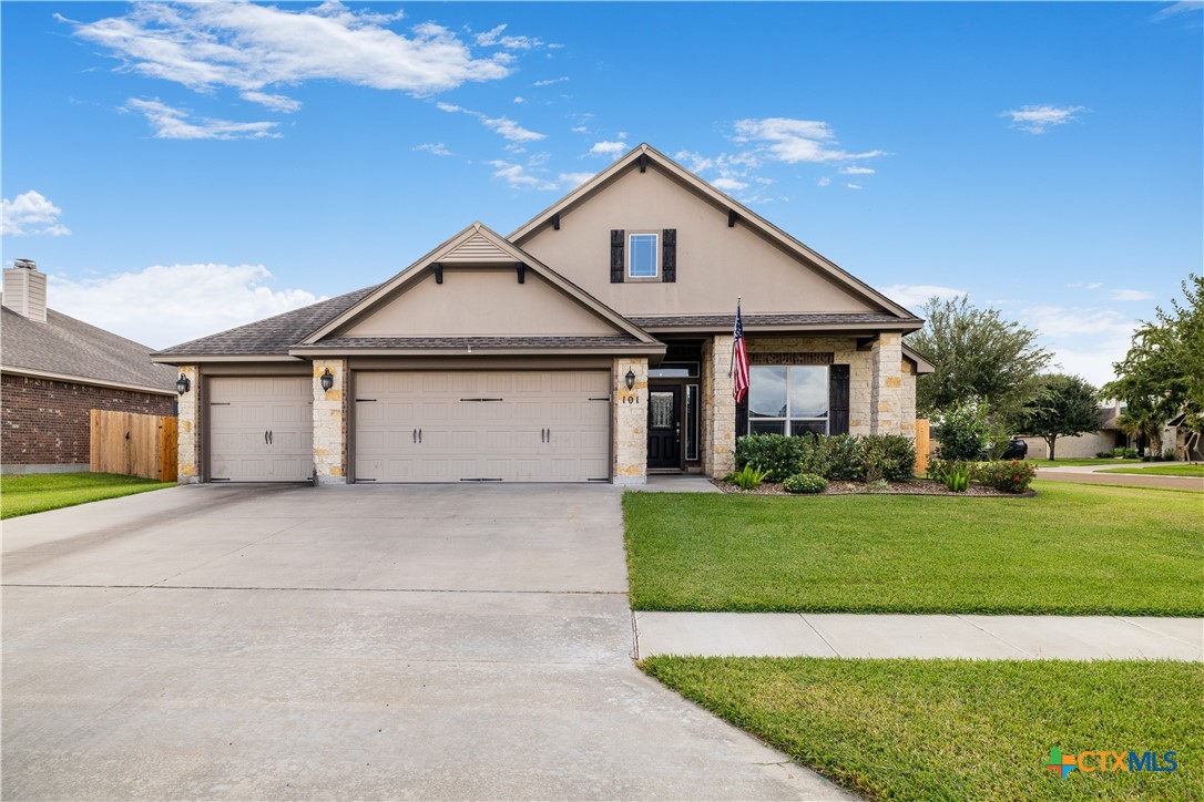 101 Sandstone Court Property Photo 1