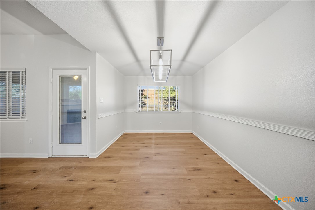 658 Devin Drive Property Photo 8