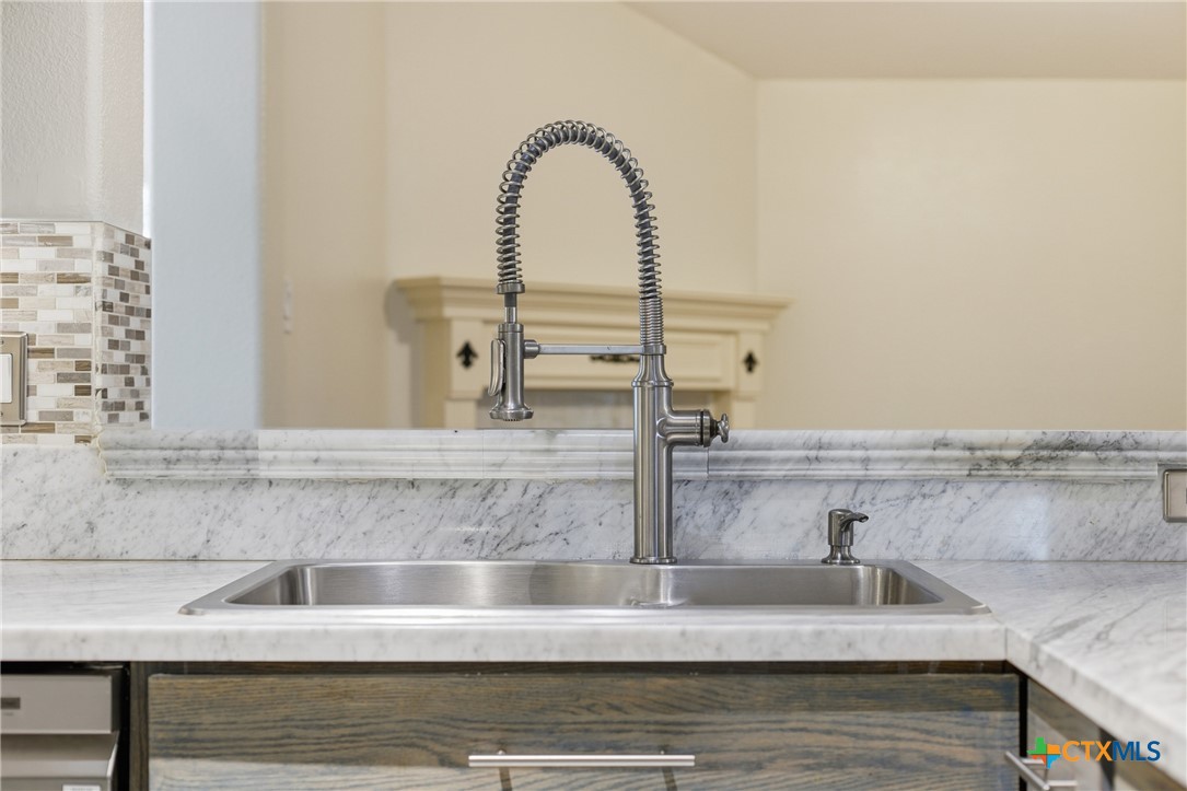 658 Devin Drive Property Photo 13