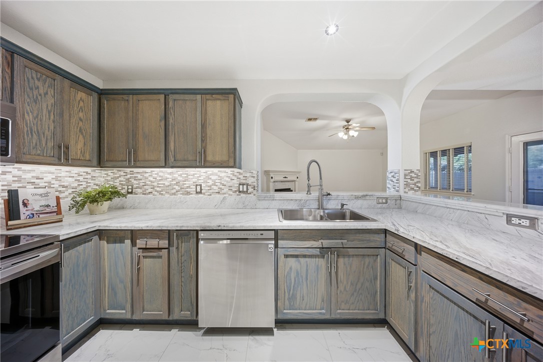 658 Devin Drive Property Photo 15