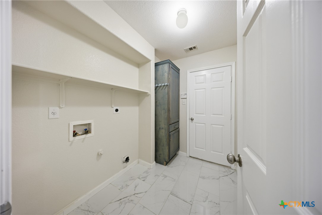 658 Devin Drive Property Photo 27