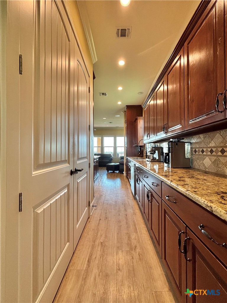 418 W Tuscany Way Property Photo 15