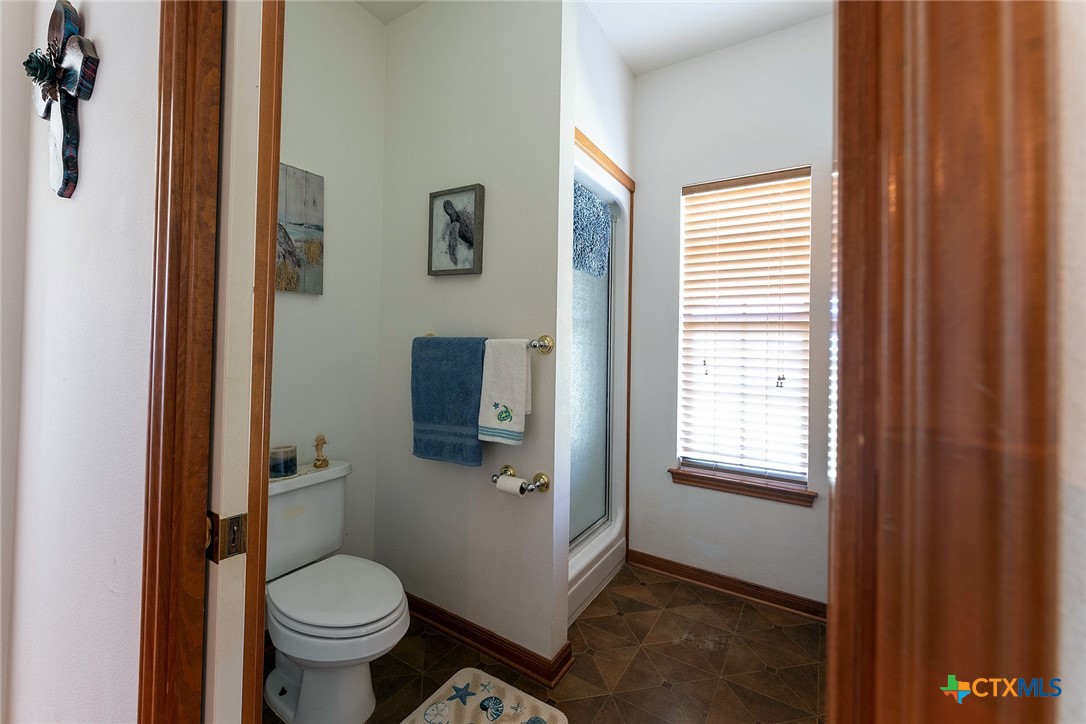2542 Witter Road Property Photo 6