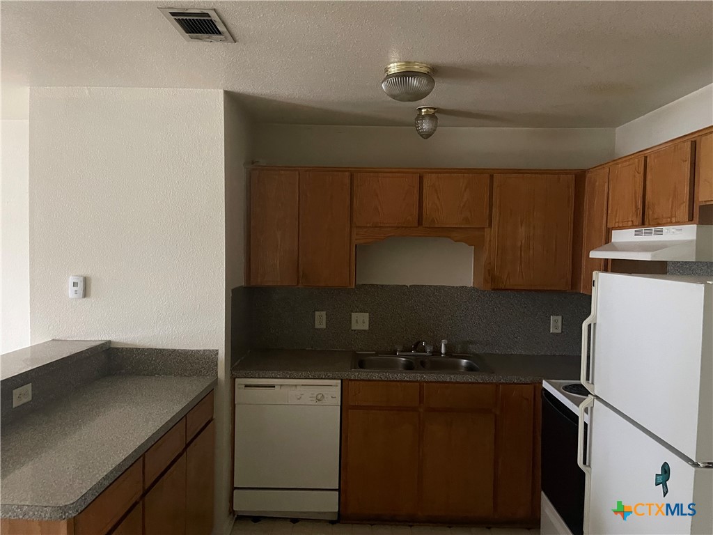 4403 Mattie Drive C Property Photo 6