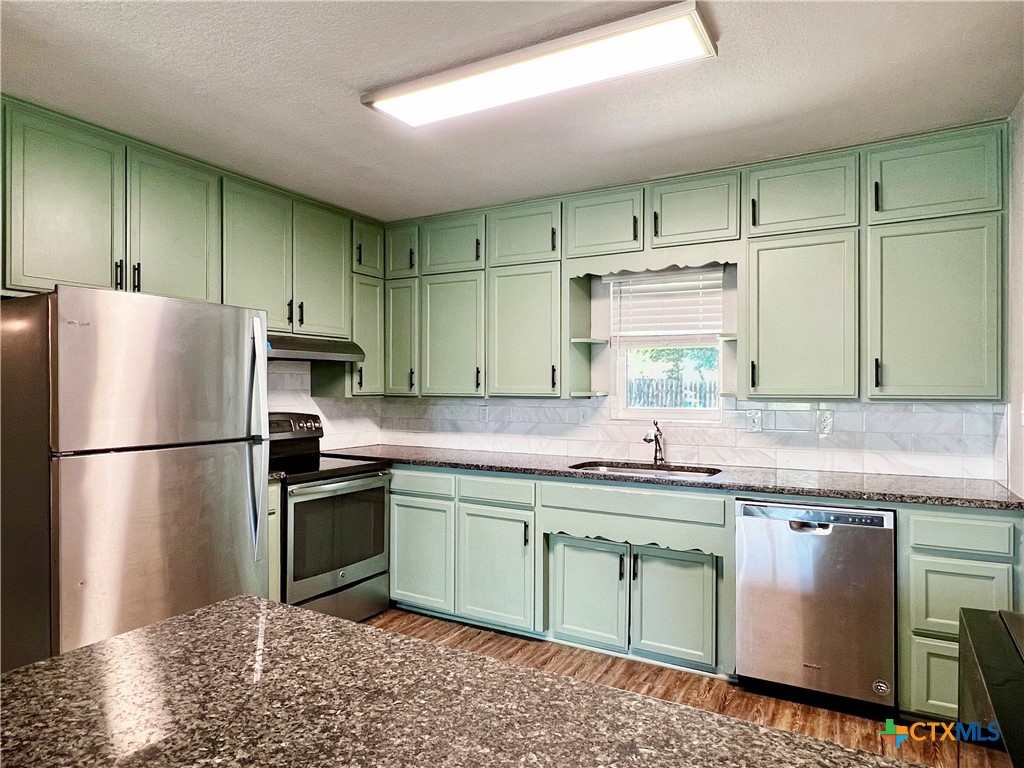 1311 W Main Street Property Photo 6
