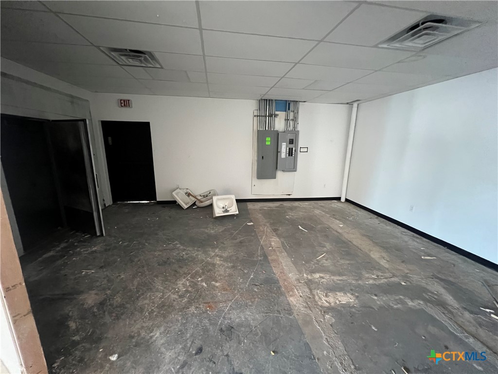2301 E Central Texas Expressway 105-106 Property Photo 6