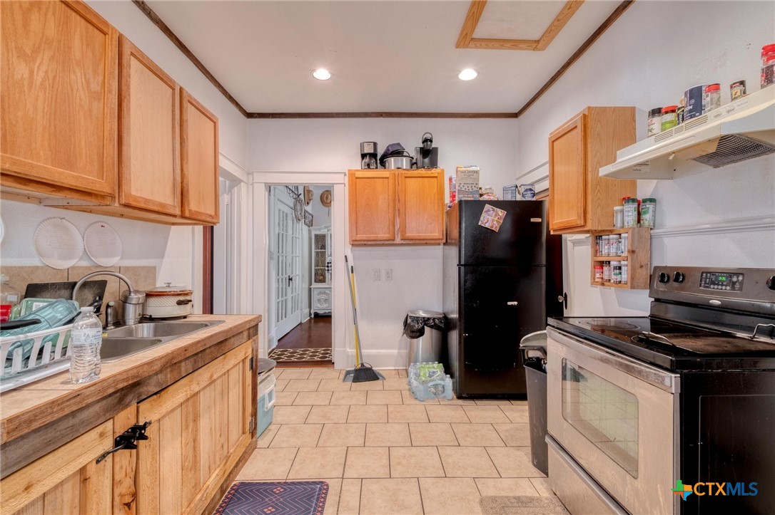 809 S Pecan Avenue Property Photo 8