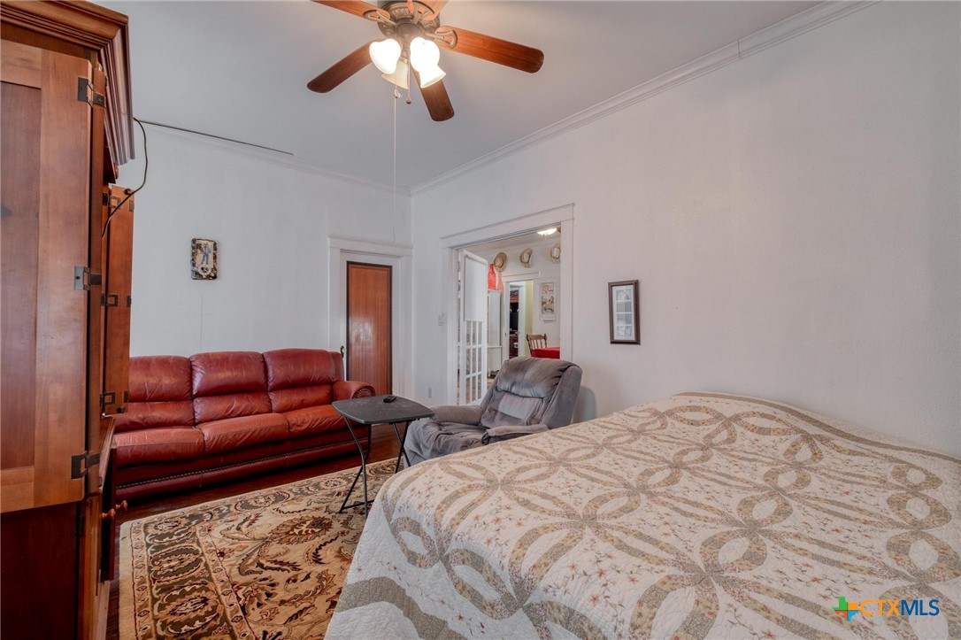 809 S Pecan Avenue Property Photo 10