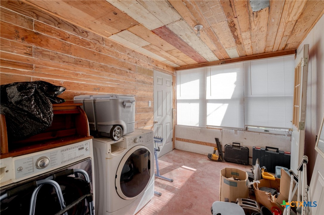 809 S Pecan Avenue Property Photo 20