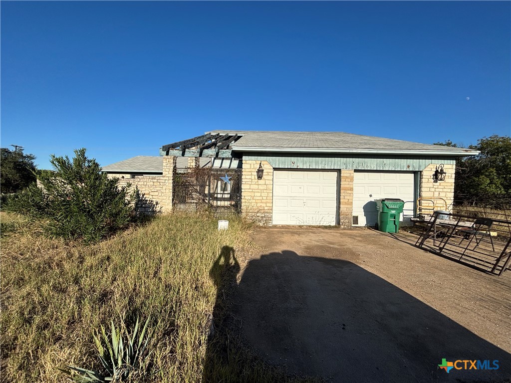 946 County Road 4818 Property Photo 1