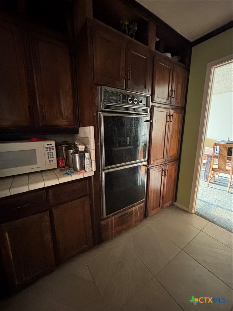 946 County Road 4818 Property Photo 9