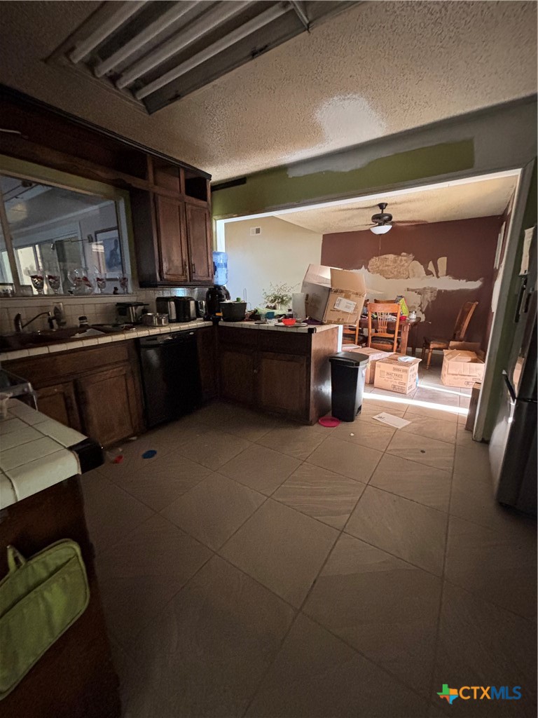 946 County Road 4818 Property Photo 11