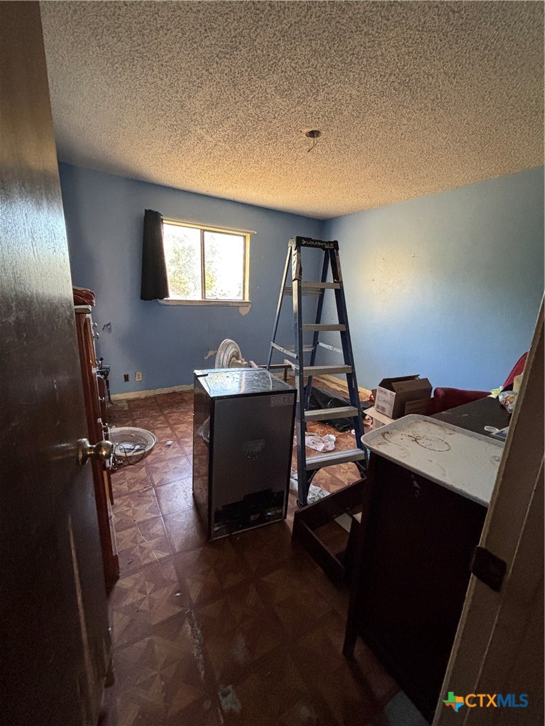 946 County Road 4818 Property Photo 18
