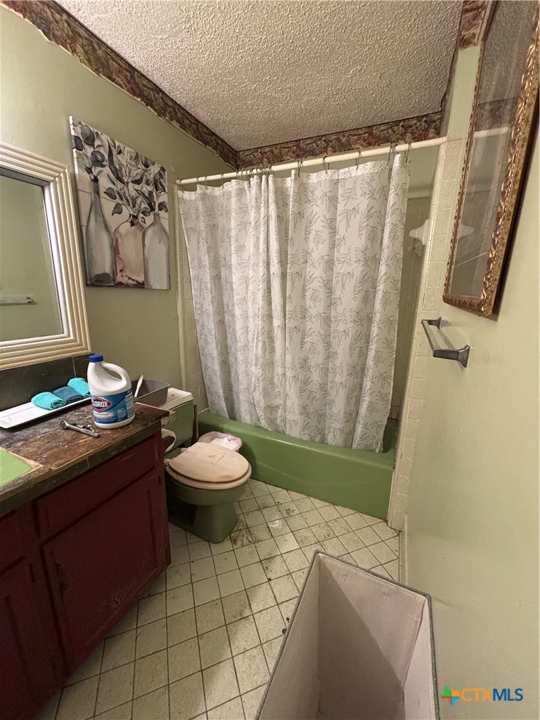 946 County Road 4818 Property Photo 19