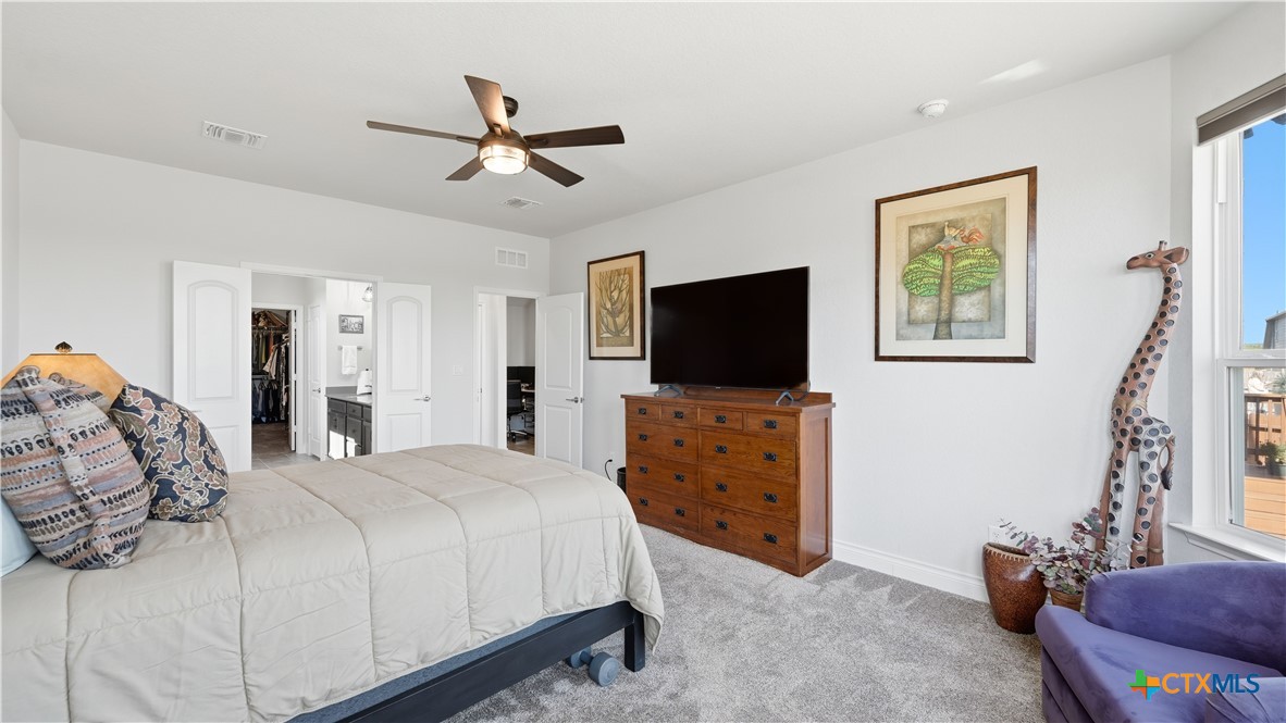 820 Silverberry Drive Property Photo 11