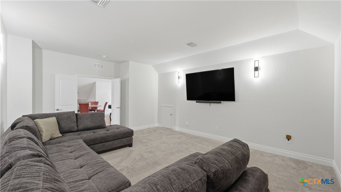 820 Silverberry Drive Property Photo 34