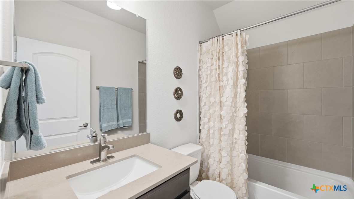 820 Silverberry Drive Property Photo 36