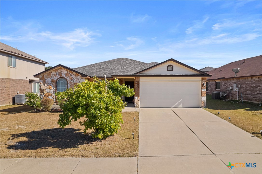 5402 Bridgewood Drive Property Photo 1