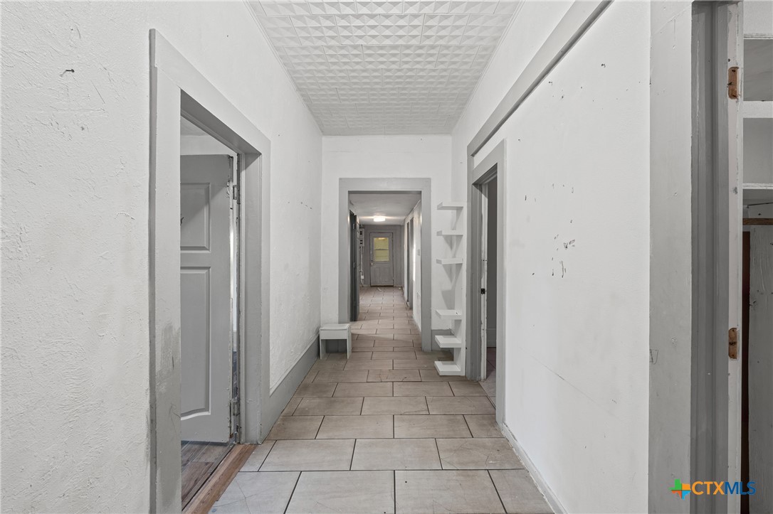 1014 S 3rd Property Photo 4