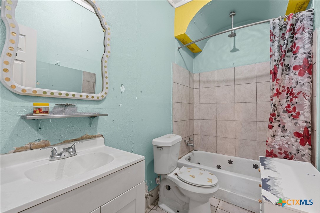 1014 S 3rd Property Photo 12