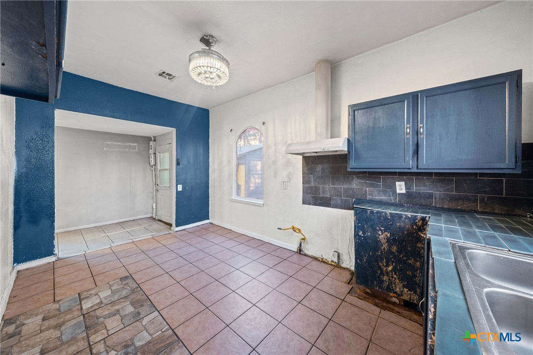 1014 S 3rd Property Photo 16