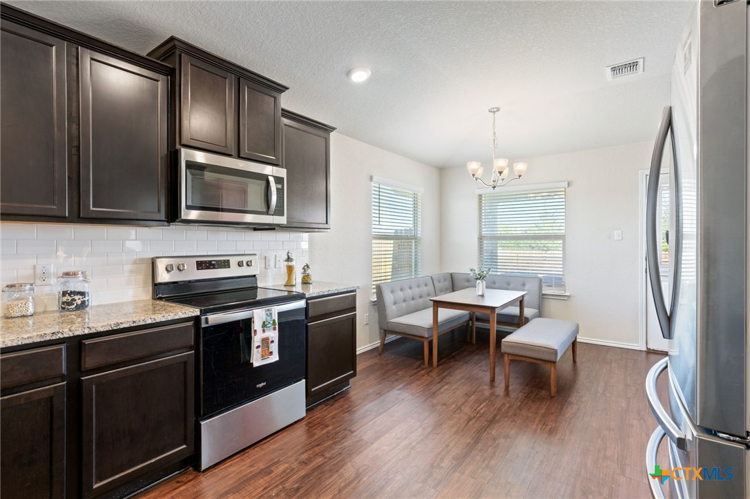 109 Kyra Lane Property Photo 9