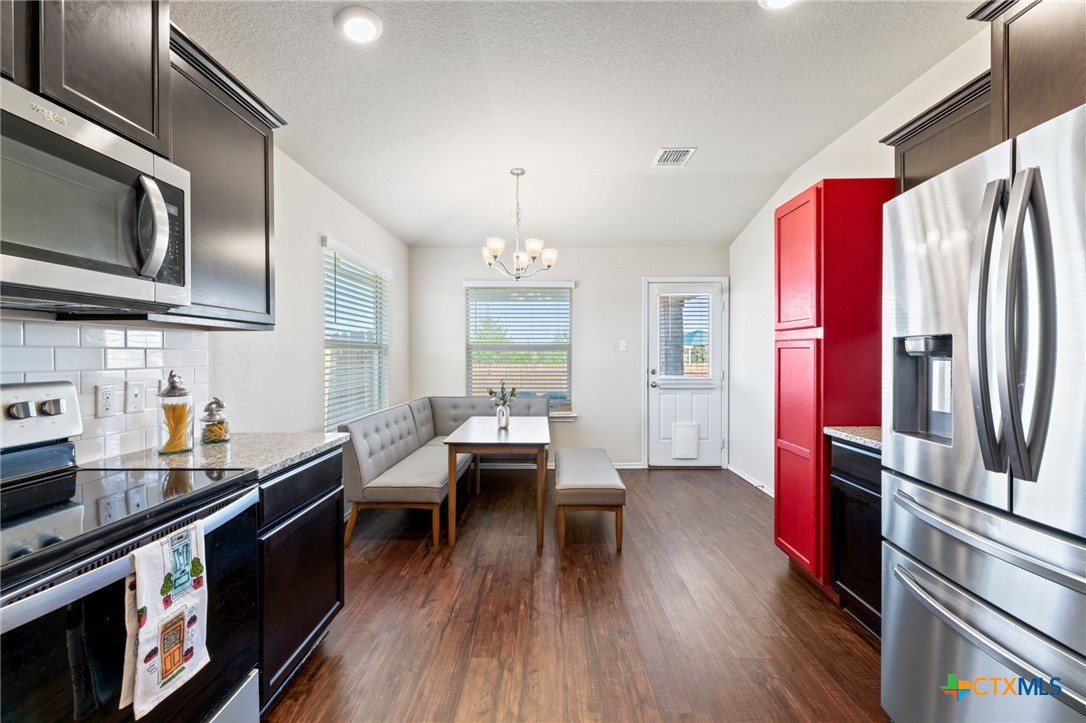 109 Kyra Lane Property Photo 10