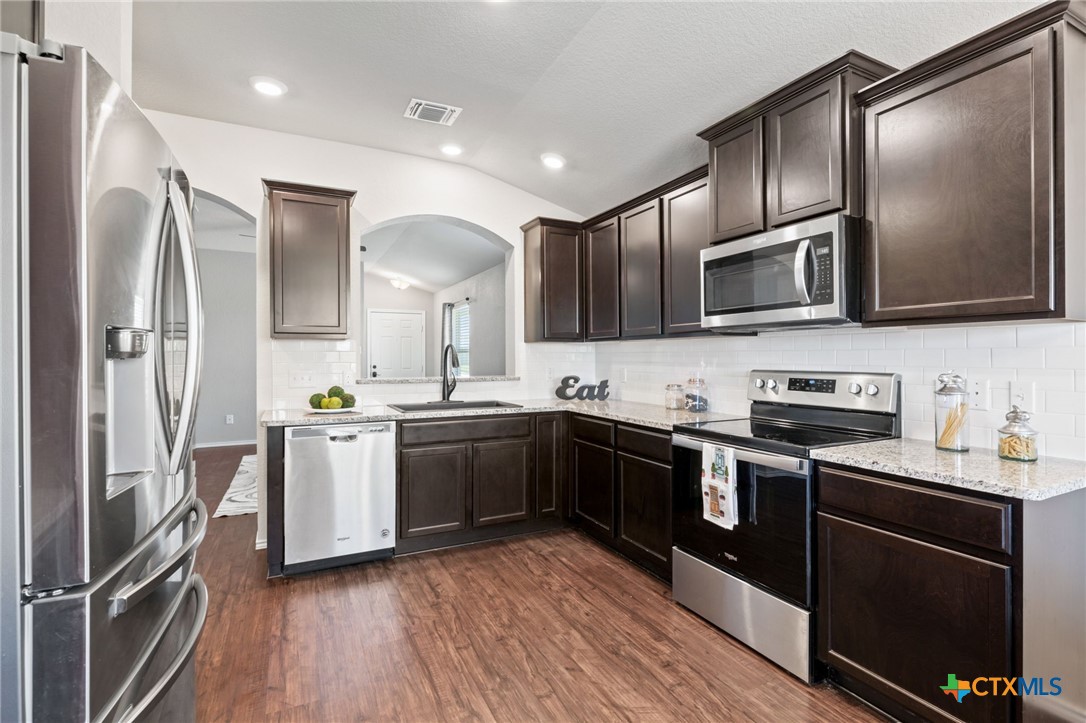 109 Kyra Lane Property Photo 14