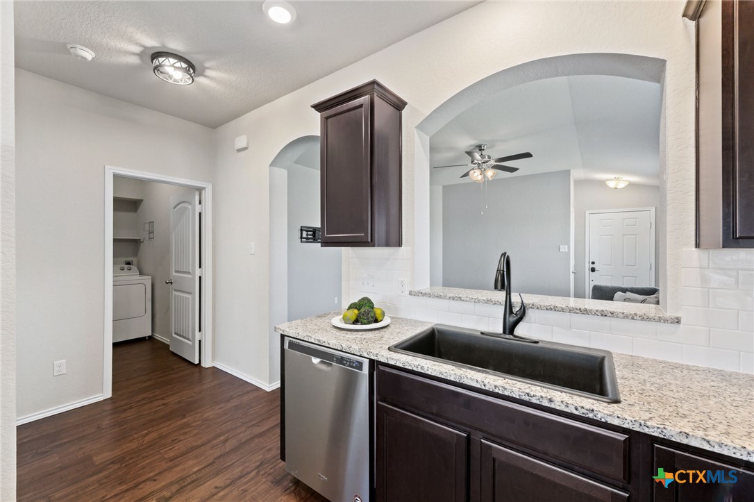 109 Kyra Lane Property Photo 17