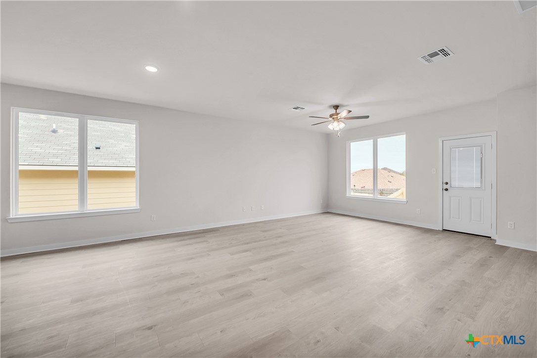 414 University Avenue Property Photo 25