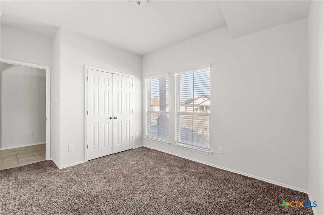 1825 Fall Creek Court Property Photo 20