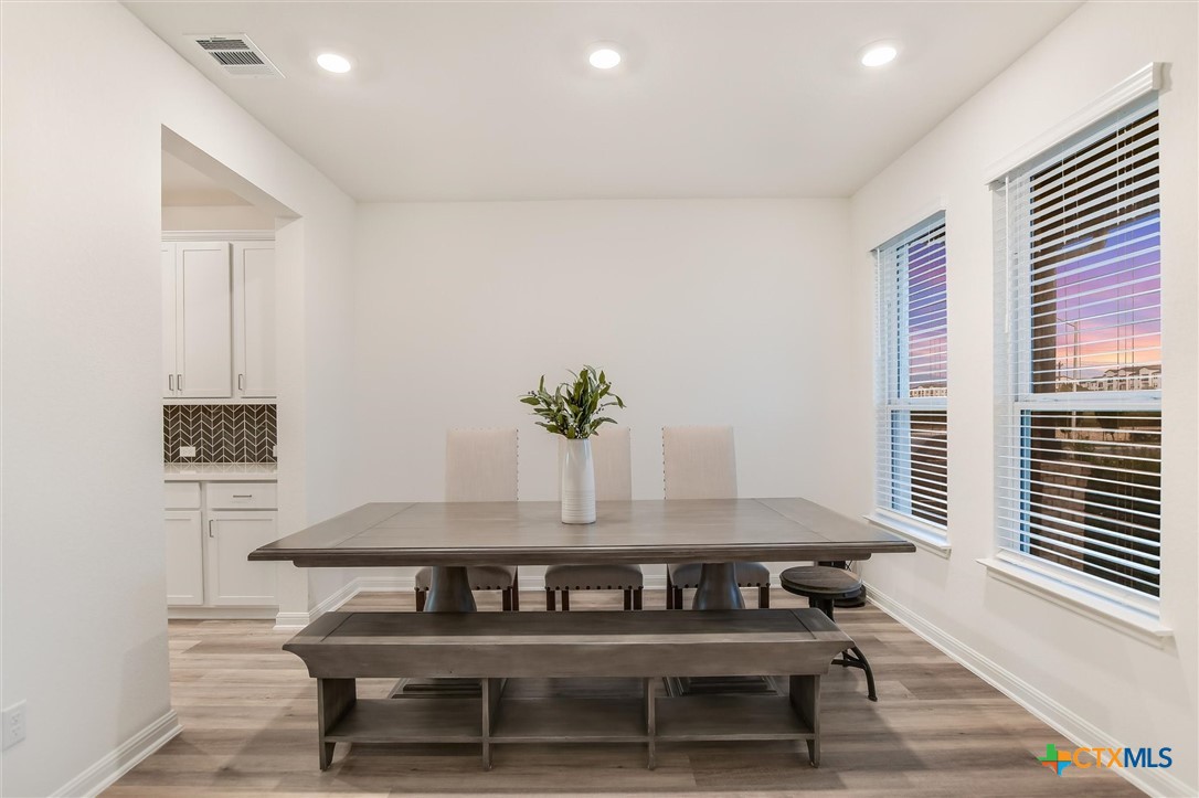 737 Leeward Pass Property Photo 15