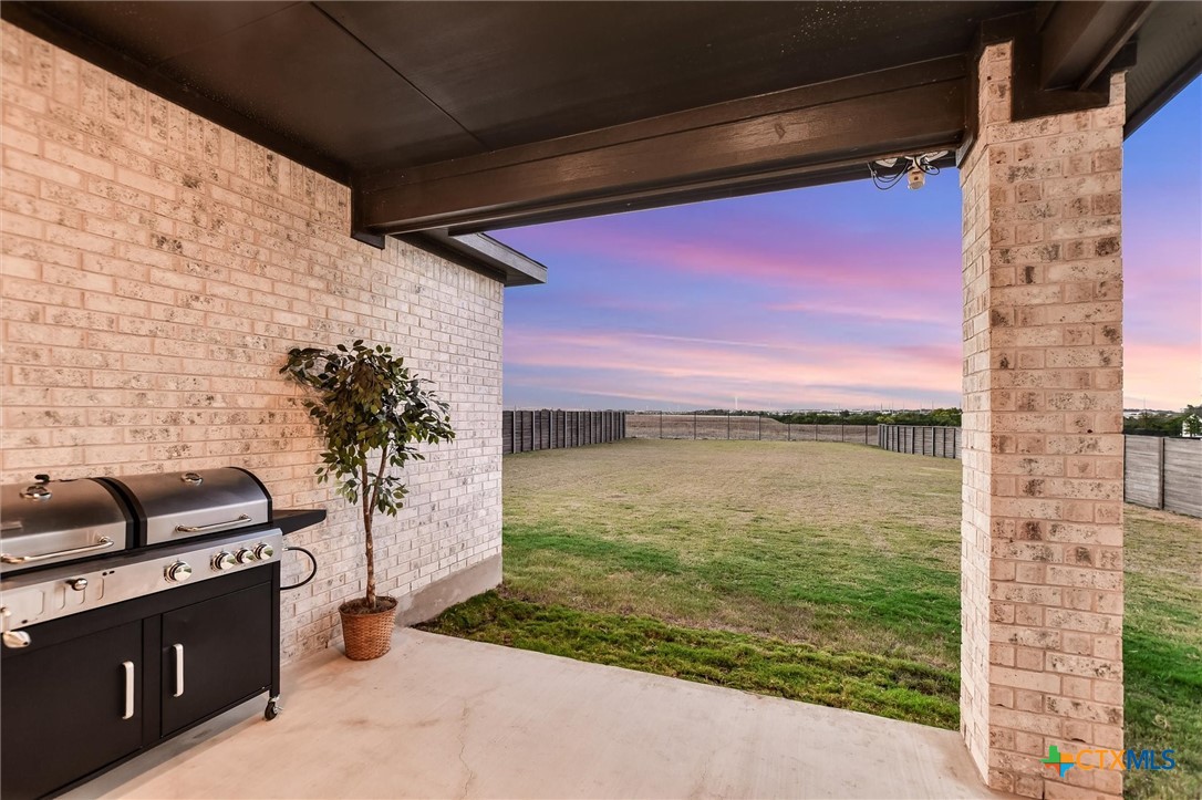 737 Leeward Pass Property Photo 28