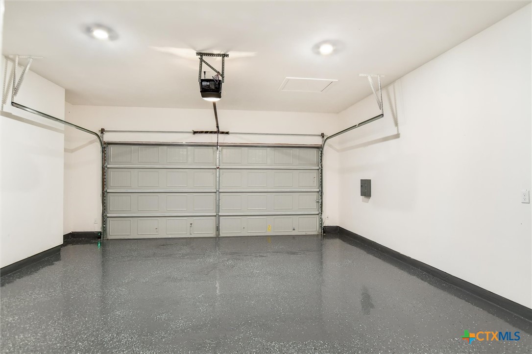 737 Leeward Pass Property Photo 32