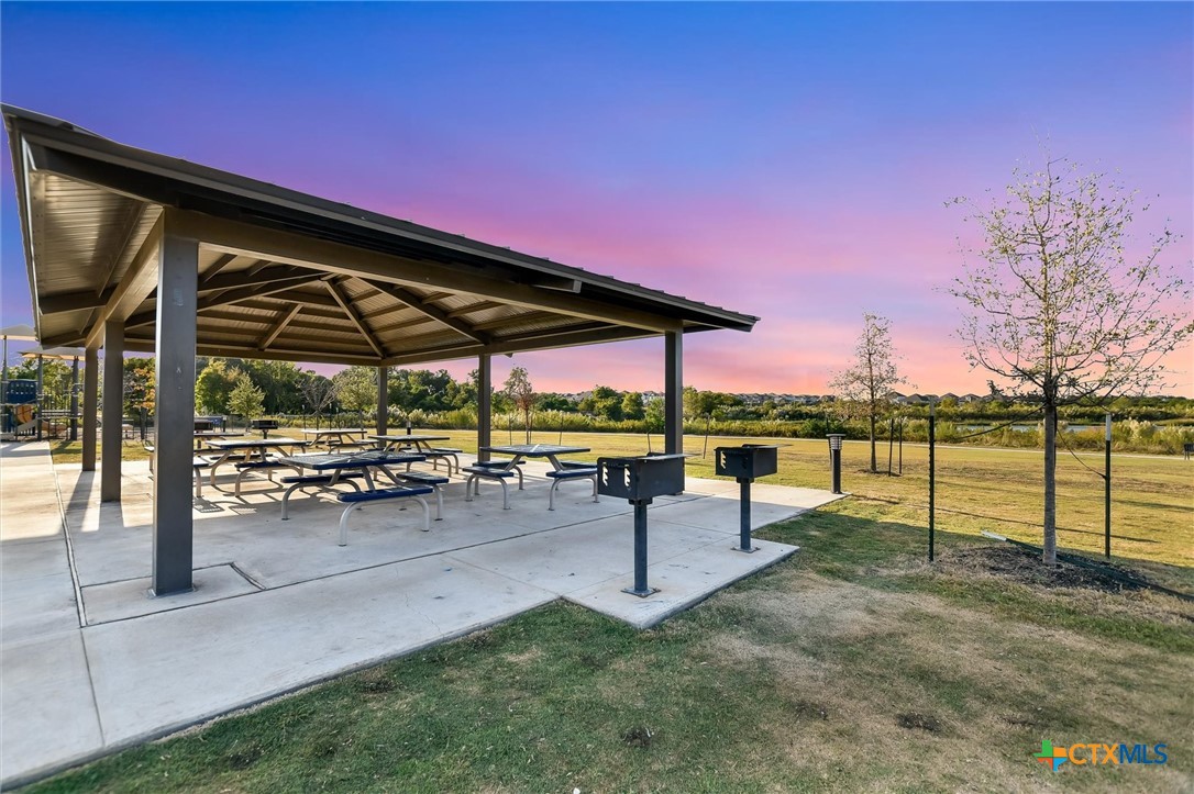 737 Leeward Pass Property Photo 33