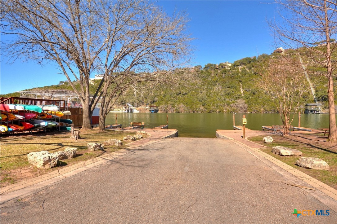 2405 Bahama Road Property Photo 13