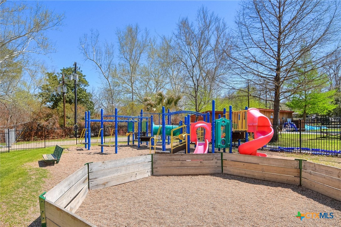 2405 Bahama Road Property Photo 27