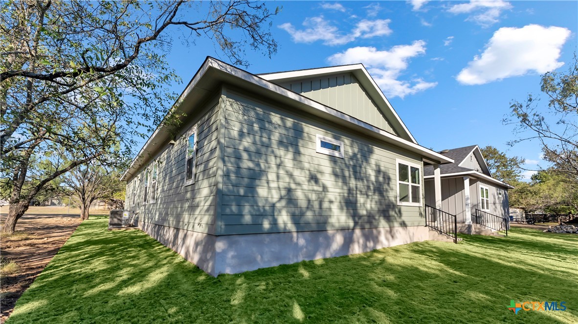 625 Birch Lane Property Photo 6