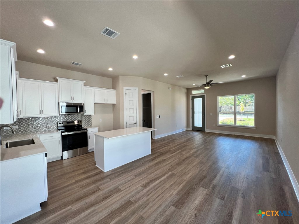 625 Birch Lane Property Photo 9