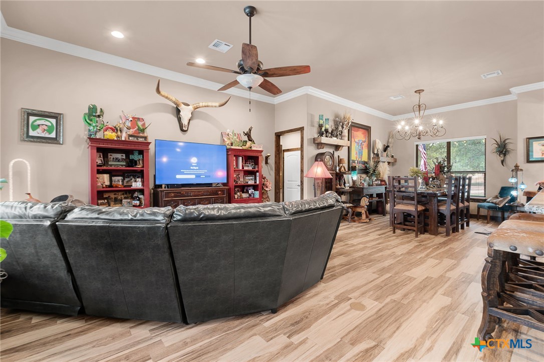 430 Supple Drive Property Photo 9