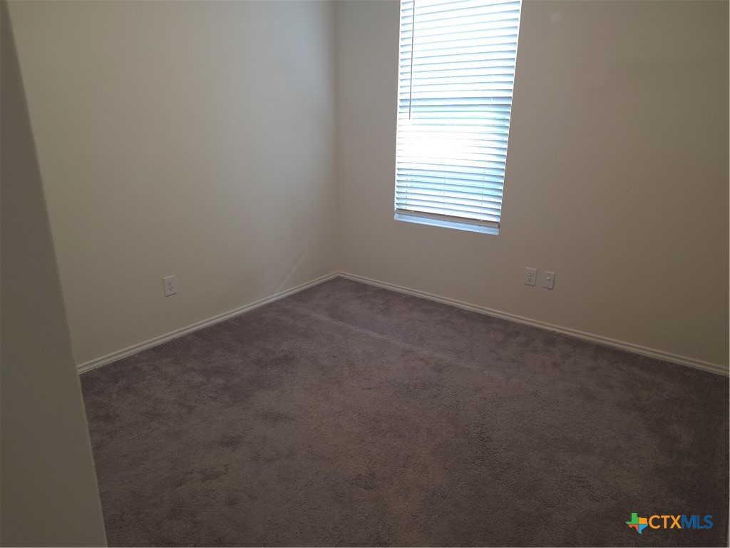 874 Crested Iris Property Photo 9