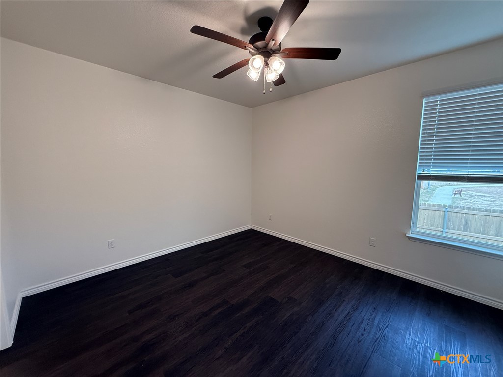 5005 Rose Garden Loop Property Photo 11