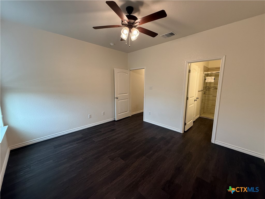5005 Rose Garden Loop Property Photo 13