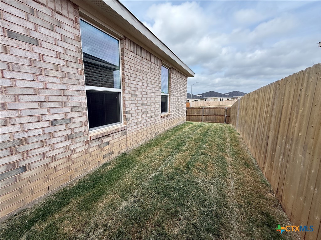 5005 Rose Garden Loop Property Photo 29